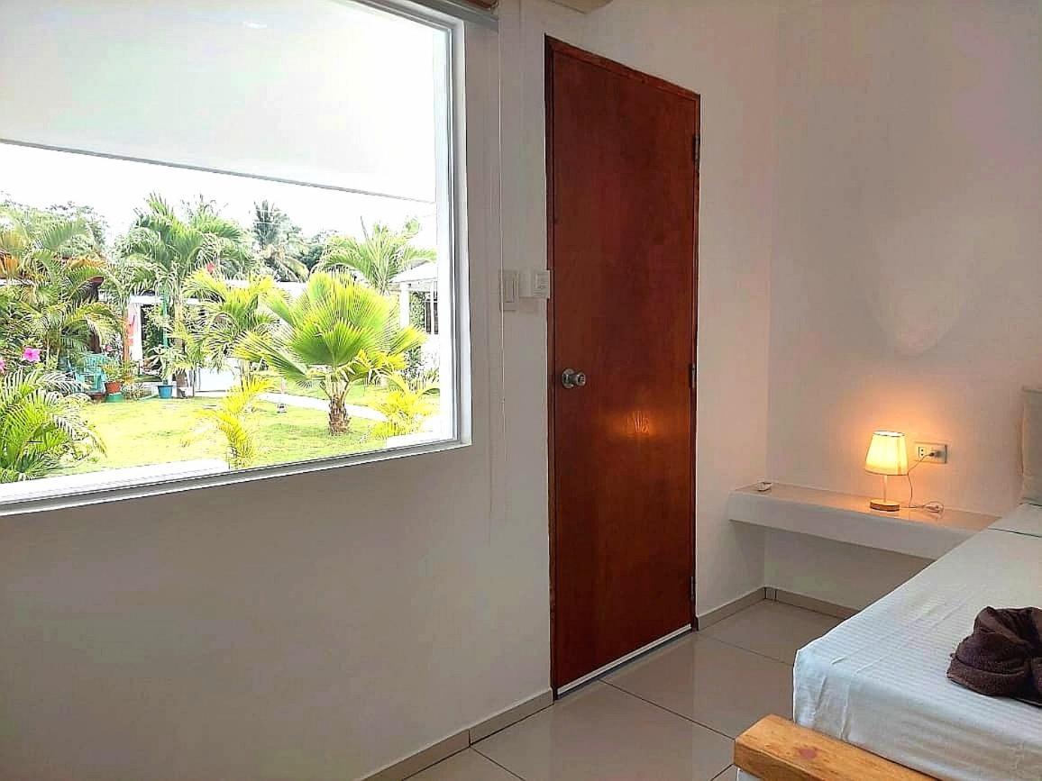 Astillo'S Guest Houses Moalboal Phòng bức ảnh