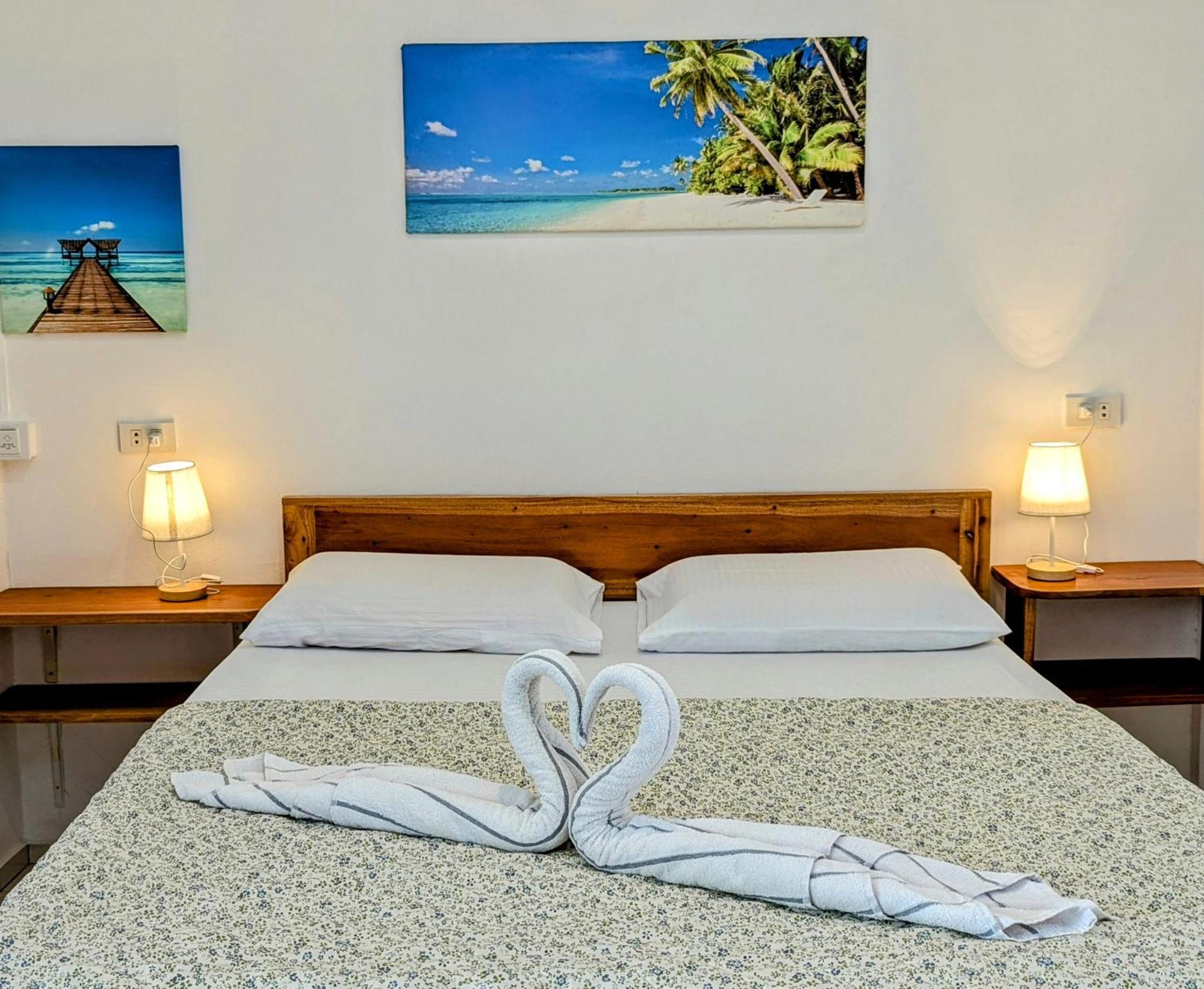 Astillo'S Guest Houses Moalboal Ngoại thất bức ảnh