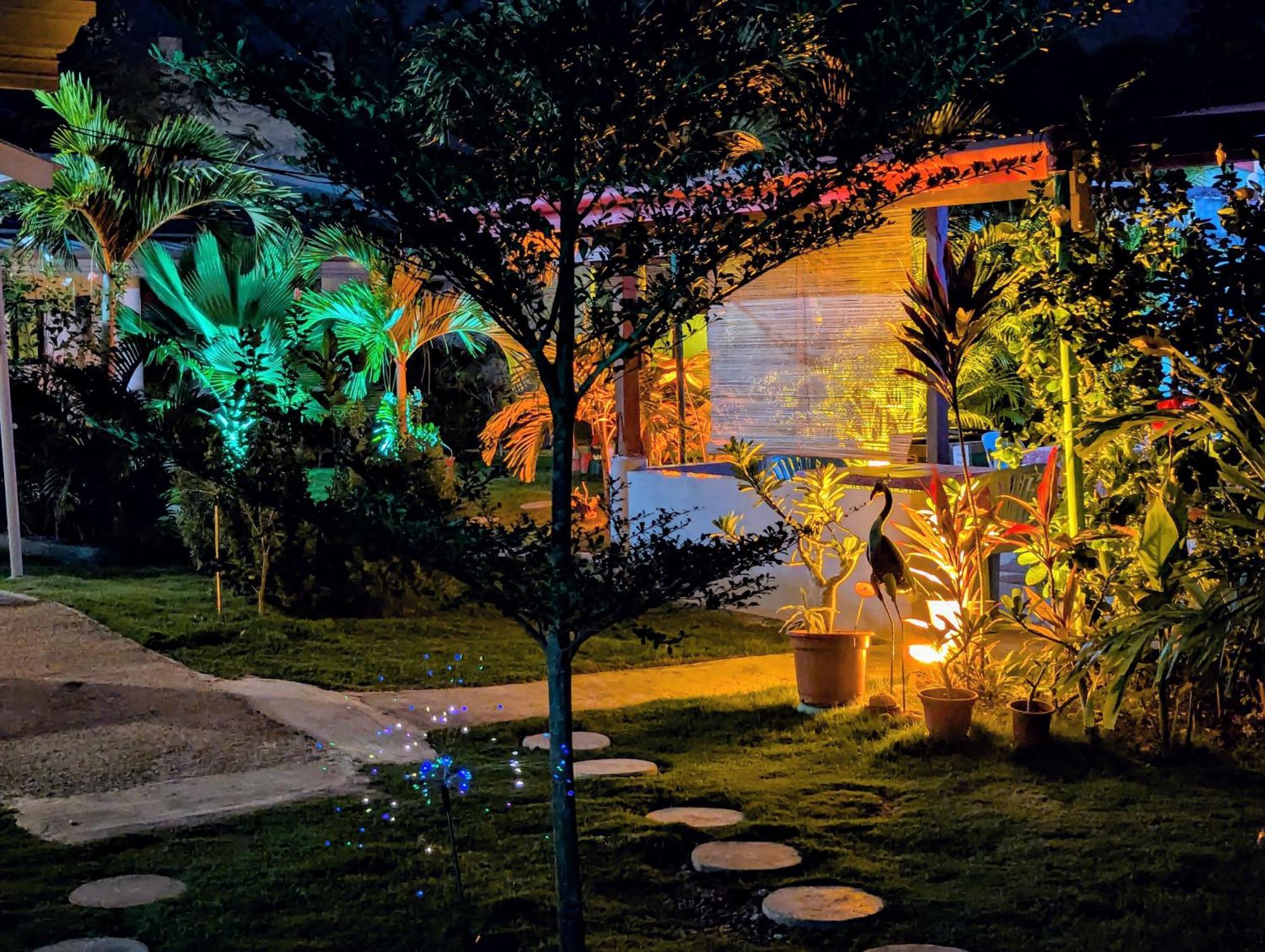 Astillo'S Guest Houses Moalboal Ngoại thất bức ảnh