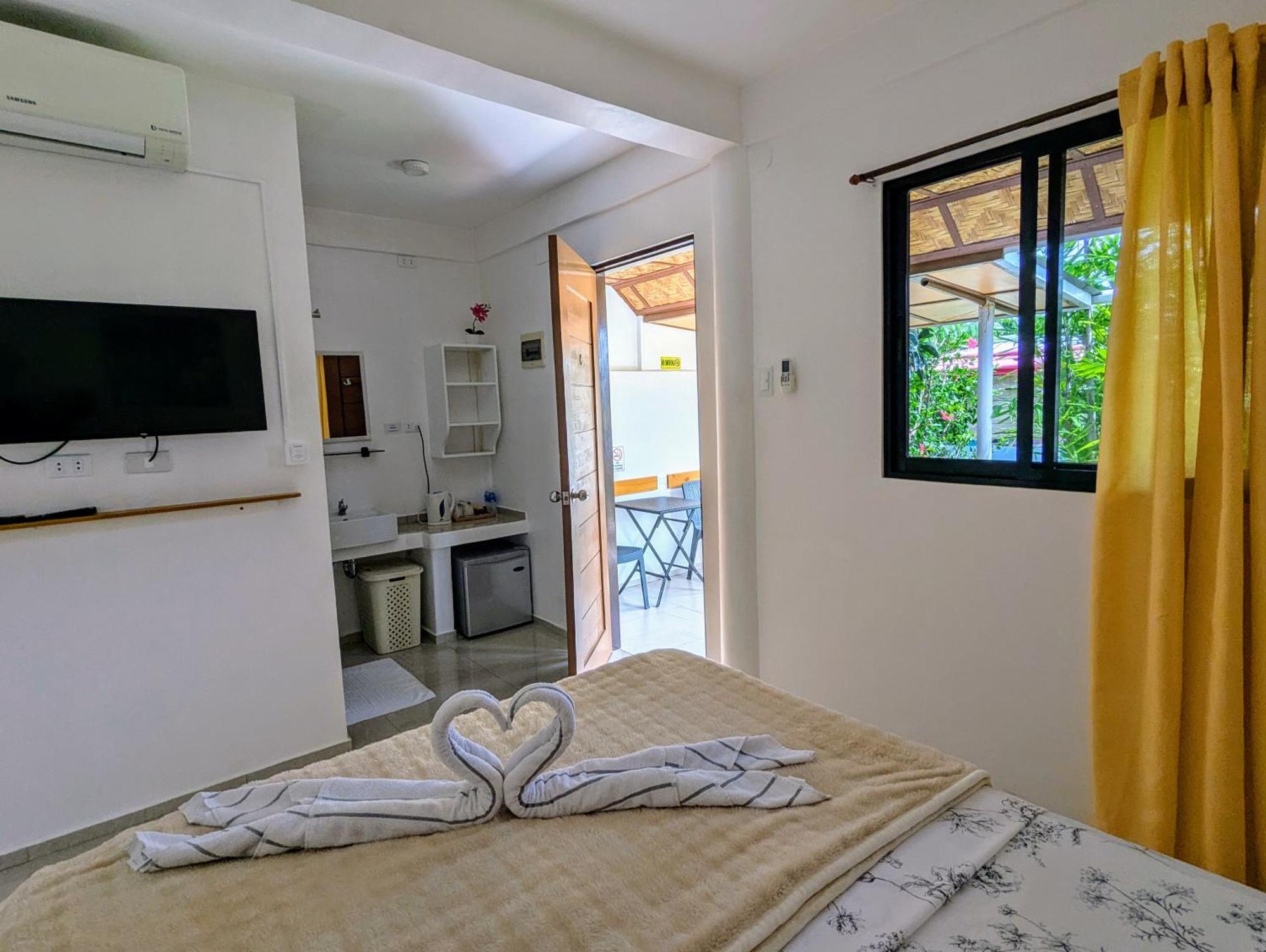 Astillo'S Guest Houses Moalboal Ngoại thất bức ảnh