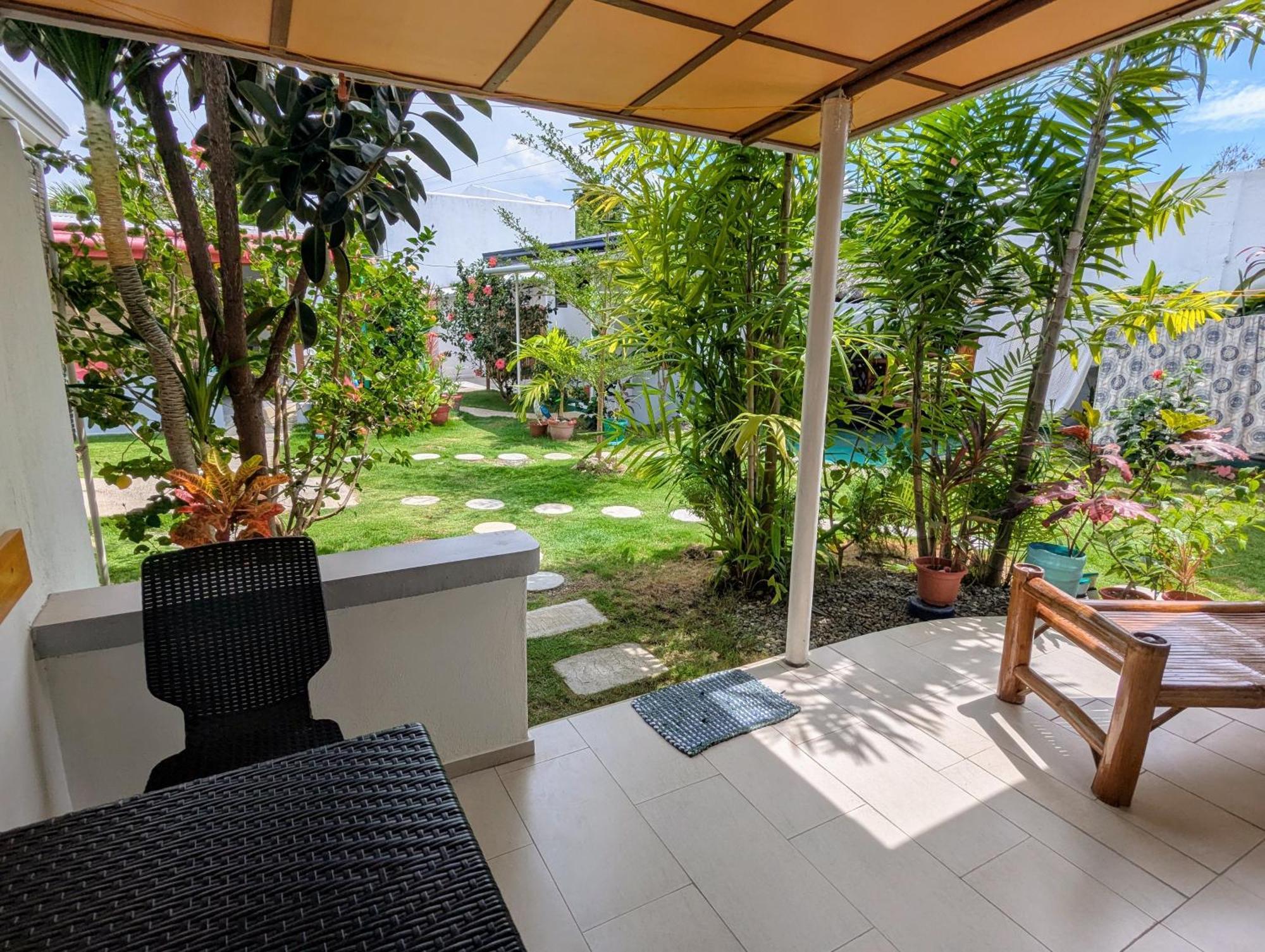 Astillo'S Guest Houses Moalboal Ngoại thất bức ảnh